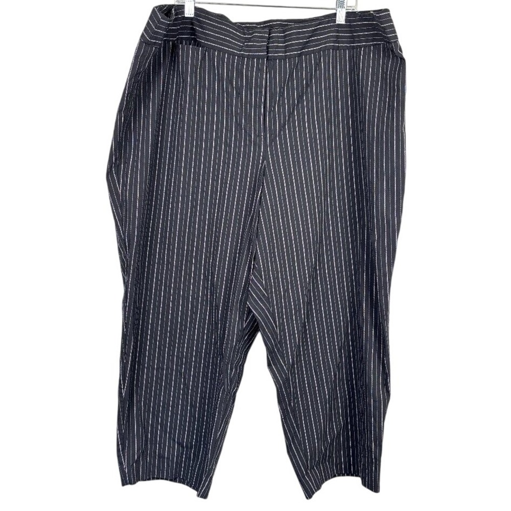 Lane Bryant Black & White Pinstripe Cropped Dress Pants Size 28 - Picture 1 of 11